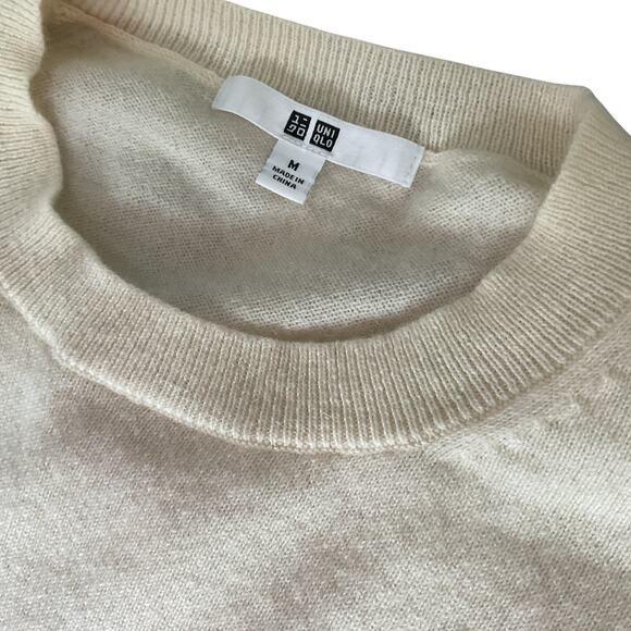 Uniqlo cream cashmere crew neck sweater medium - Picture 6 of 7